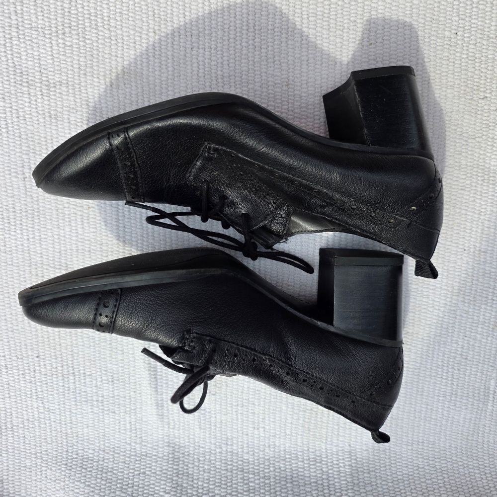Franco sarto Black block heeled leather oxfords
